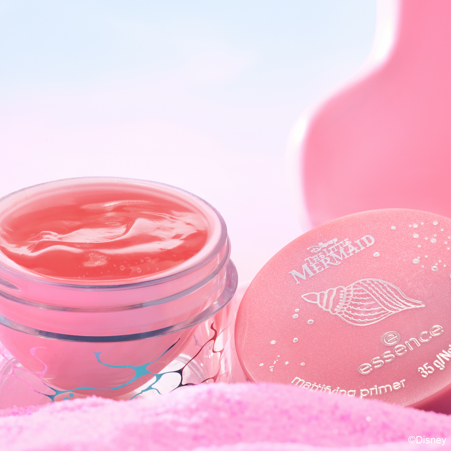 essence Disney THE LITTLE MERMAID mattifying primer Made In The Ocean pohjustusvoide kasvoille