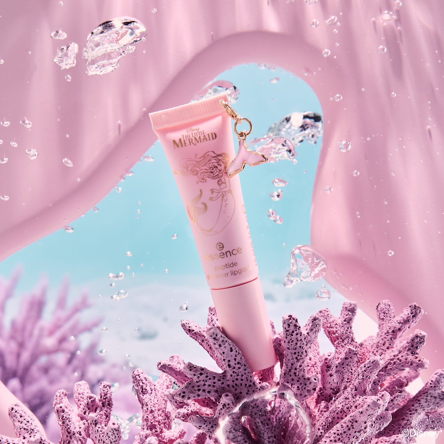 essence Disney THE LITTLE MERMAID peptide shimmer lipgloss Mer-mazing huulikiilto ruusunsävy