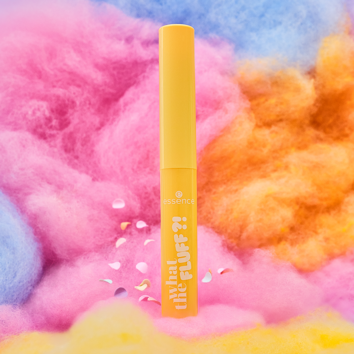 essence WHAT THE FLUFF?! Sugar Dreams huultenkuorinta lähikuva sokeripohjaisesta koostumuksesta