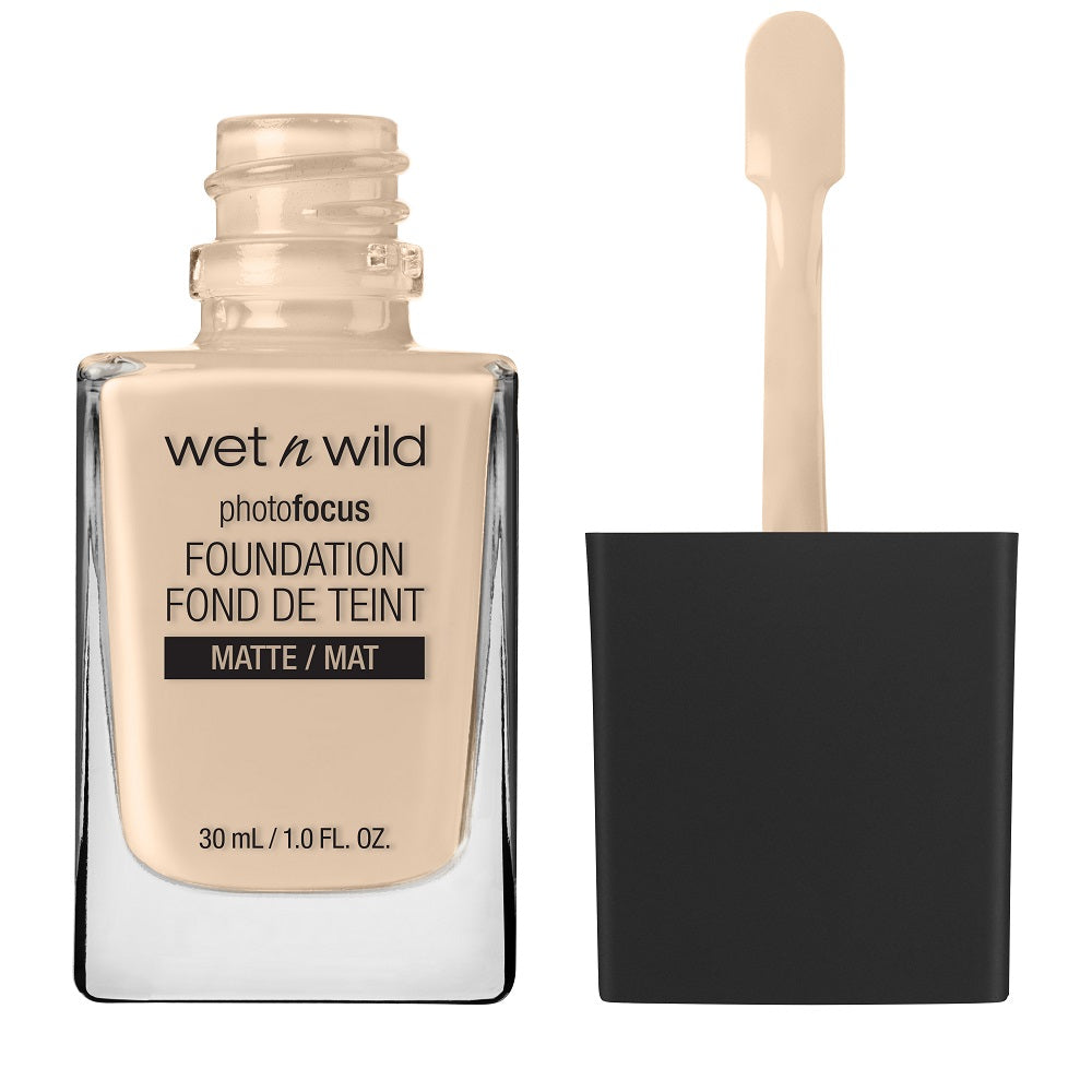 wet-n-wild-photo-focus-foundation-nude-ivory